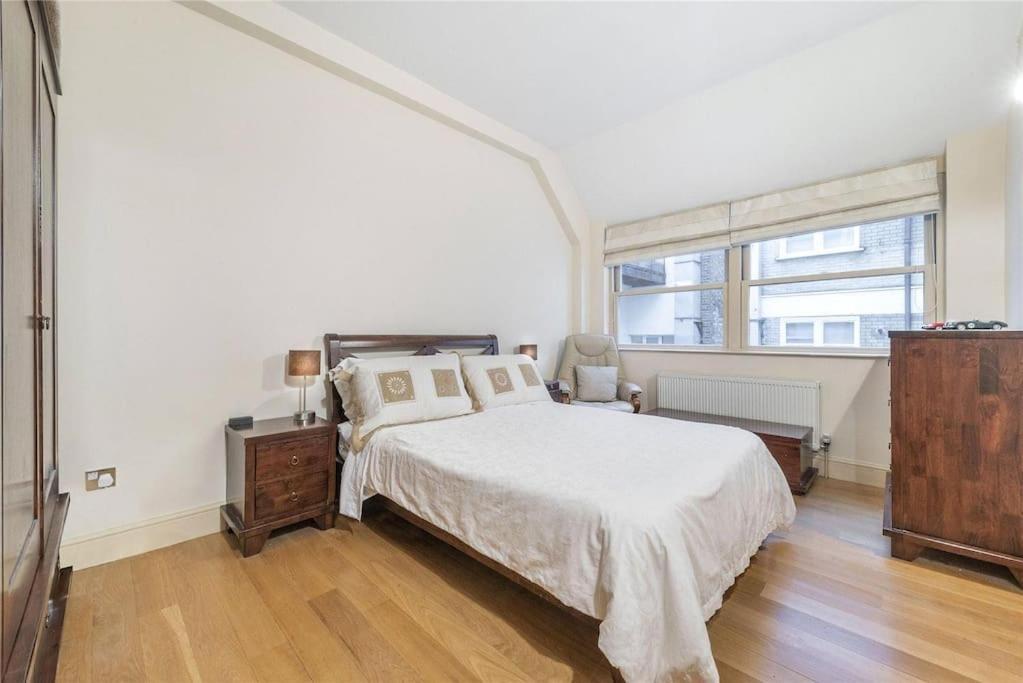 Appartamento Luxurious Serviced Apt Next To The City Of London And Tower Bridge Esterno foto