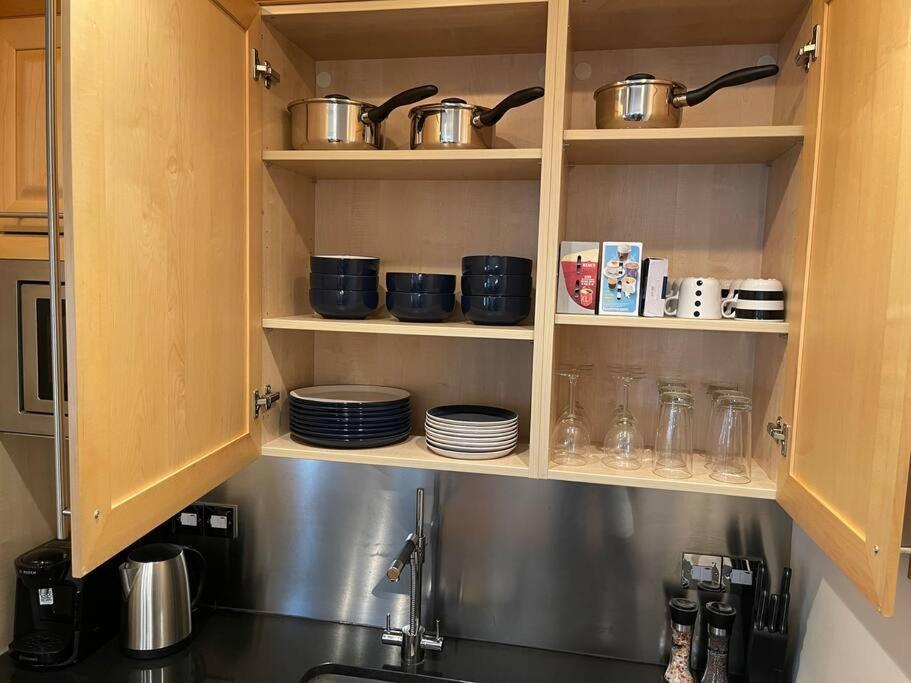 Appartamento Luxurious Serviced Apt Next To The City Of London And Tower Bridge Esterno foto